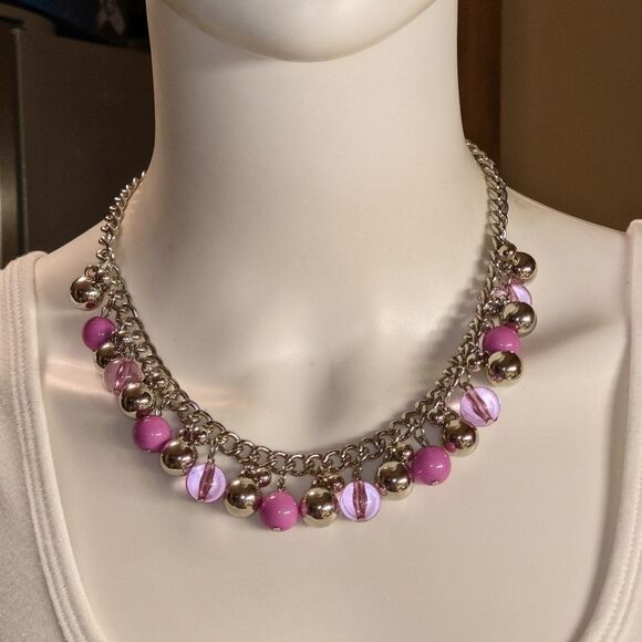 Beautifull purple, sold clear, silver, bead statement necklace - Picture 3 of 13